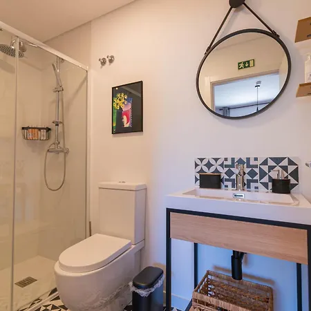 Guest house 7min To Uni Se-velha - Ac - Work Desk - 300mbs Wifi - 1 And 2 *